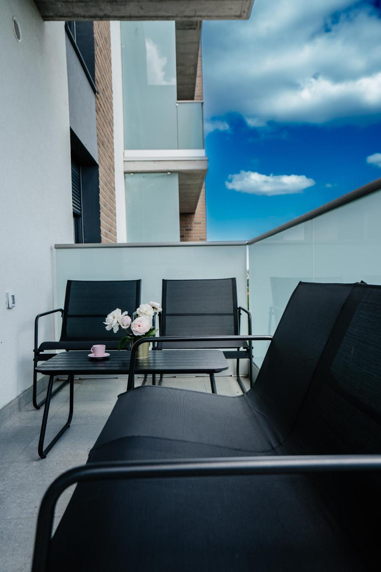 Sunrise View Apartment Oradea Exterior photo