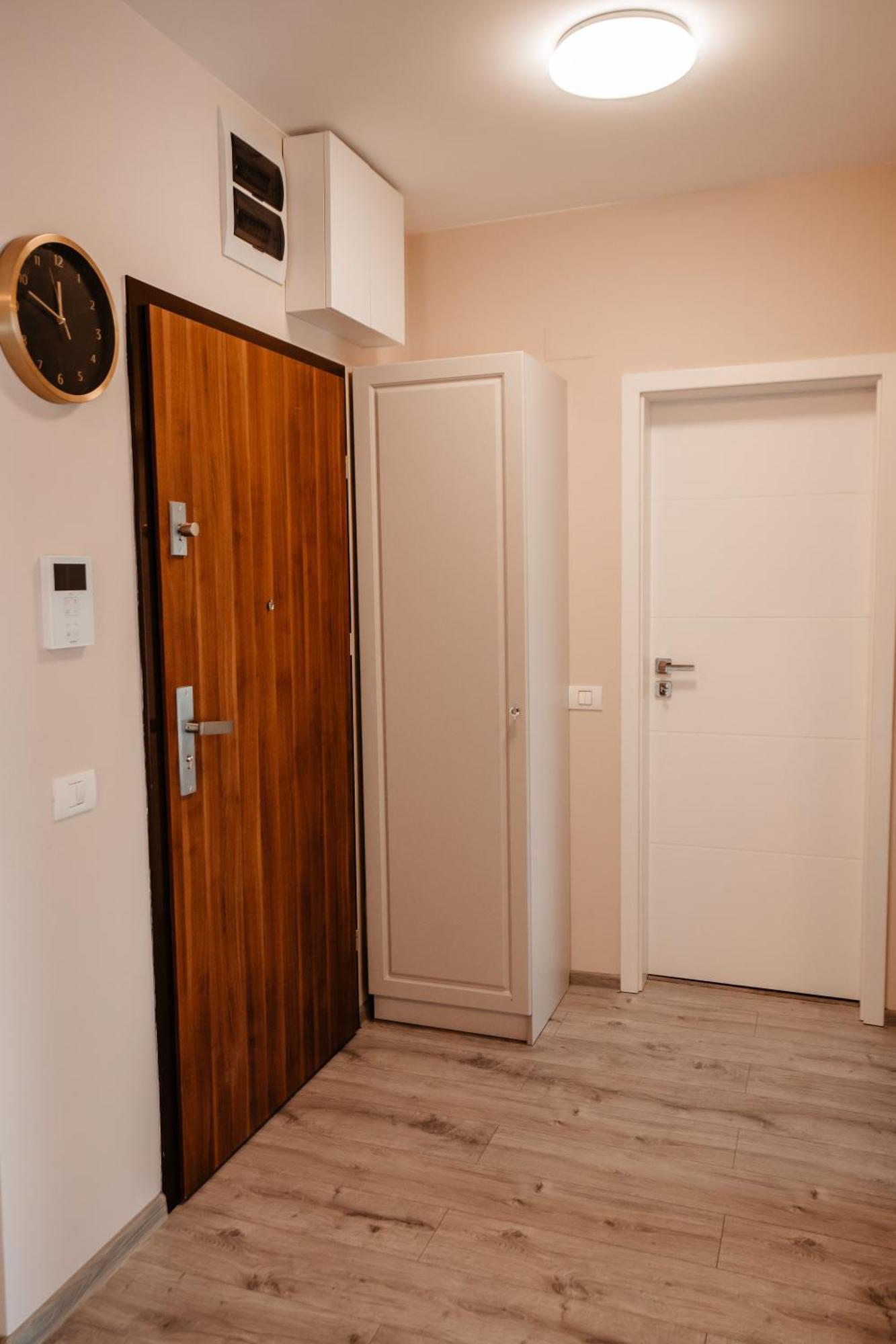 Sunrise View Apartment Oradea Exterior photo